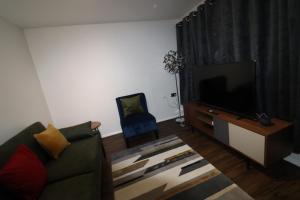 Central Modern House, Greenhithe