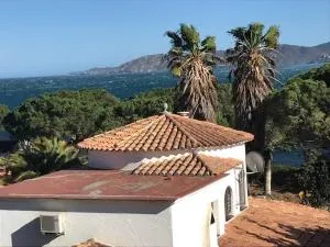 Stunning sea views from luxury 4 bed apartment close to beach at Cap Ras - Colera