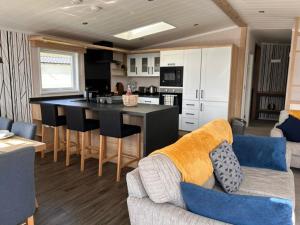 Bull Rush Retreats luxury hot tub lodge at Tattershall Lakes