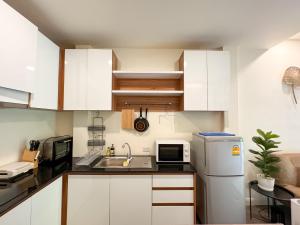 Ravisada Baan Wua Lai near Saturday night market