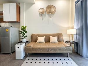 Ravisada Baan Wua Lai near Saturday night market