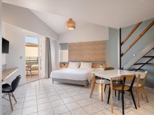 Studio - Split Level room in Alexia Beach Hotel