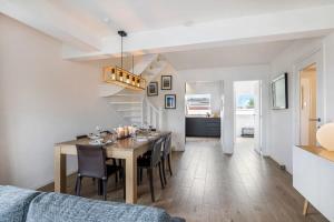 Huswell - Spacious duplex apartment in the center of Knokke