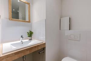 Huswell - Cozy apartment with parking near the beach