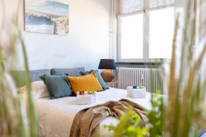 Huswell - Beautiful spacious studio with frontal sea view