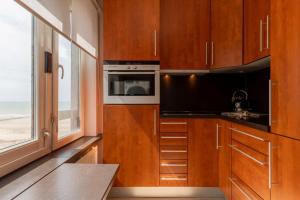 Huswell - Corner apartment with spectacular sea view