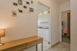 Huswell - Sea Bridge; Charming apartment near the beach