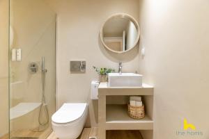 Romantic Luxury Hideaway Near Acropolis with Jacuzzi