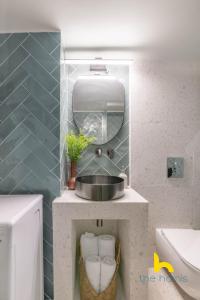 Sun-splashed sanctum with big balconies, Acropolis 2