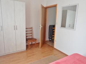 Apartmani Katica-u blizini plaže "Pisak"