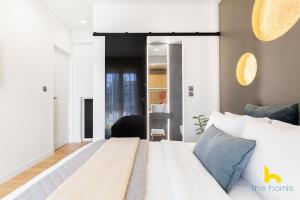 Urban Views, Modern Apartment In The Heart of Athens