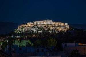 Penthouse with Magical Acropolis view from Balcony