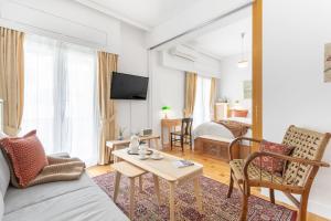 Chill Out In Retropolitan Hideaway at Alsos Park