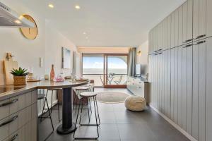 Huswell - Studio with great sea view on terrace