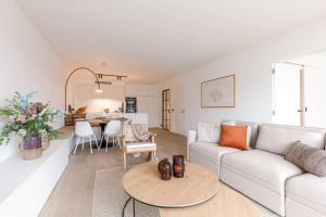 Huswell - Renovated apartment with sea view and parking