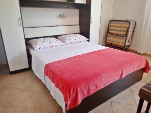 Apartmani Katica-u blizini plaže "Pisak"
