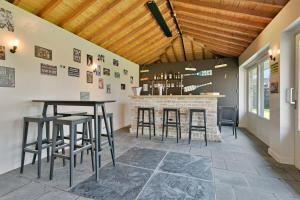 Huswell - Luxury Koksijde Villa with Garden
