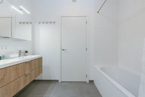 Huswell - Spacious house close to the beach