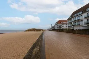 Huswell - Apartment with garden at the seaside in Knokke - Sluis