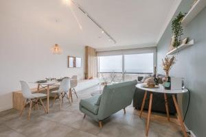 Huswell - Modern studio with seaview and parking