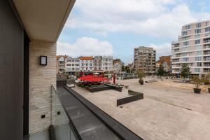 Huswell - Comfortable apartment on the square of De Panne