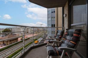 Huswell - Spacious apartment with private car park