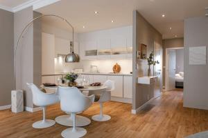 Huswell - Modern apartment in heart of Knokke with terrace