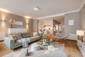 Huswell - Modern apartment in heart of Knokke with terrace