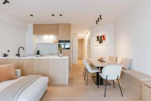 Huswell - Trendy apartment on top location in Knokke for 7
