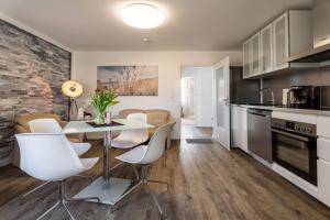 Villa Helga- Ferienwohnung Abendmond mit Terrasse und 2 Schlafzimmern