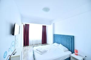 Loft Summerland Apartments