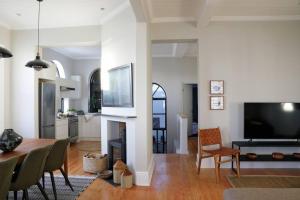 Deane House - Number 17