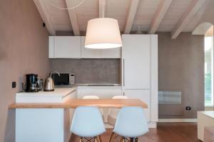 WOW - amazing lake view!