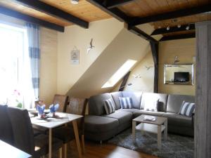 Derya, Friedrichstraße