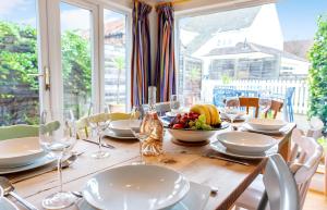 Wherry Cottage, Sleeps 8