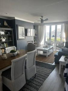 3 Bedroom Villa with Sea Views