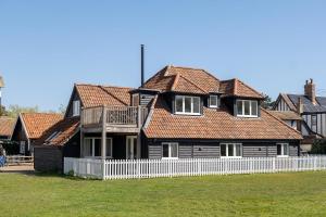 Boat Shelter Cottage