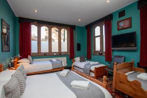 ※ Stunning, Large Chapel, Nr Bath (EC) ※