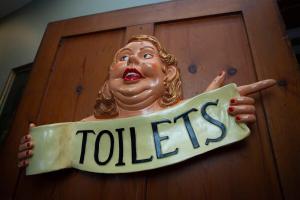 ※ Stunning, Large Chapel, Nr Bath (EC) ※