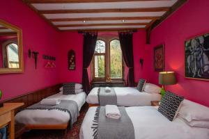 ※ Stunning, Large Chapel, Nr Bath (EC) ※