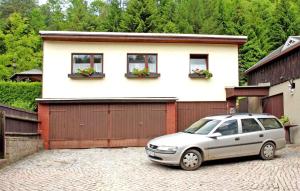 obrázek - Awesome Home In Breitenbrunn Ot Antonst With Kitchen