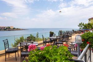 Hotel Antea - By The Sea