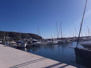 Apartamento en Moraira con piscina 100 m de la playa