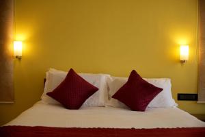 AKKANDI VEEDU FAIRY FALLS BY XACRO STAYS