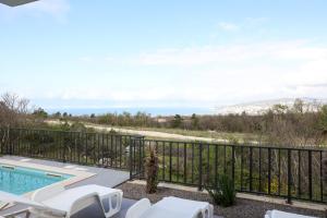 VILLA MARIS SMRIKA -heated pool