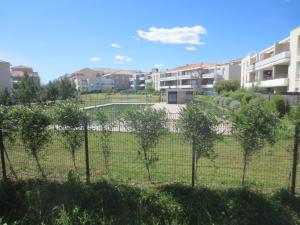 Rez de Jardin T3 recent et calme au Nouvelles Terres à La Londe les Maures