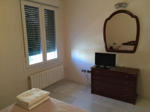 Amplio Piso en Nervión, Excelente zona de la ciudad.