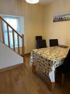 A Family Cottage in Tenby