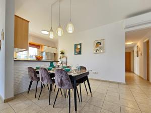 Aphrodites Pearl luxury 3 bed apartment