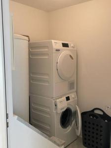 Amazing 2 bedroom flat: specious and central (Duke2)